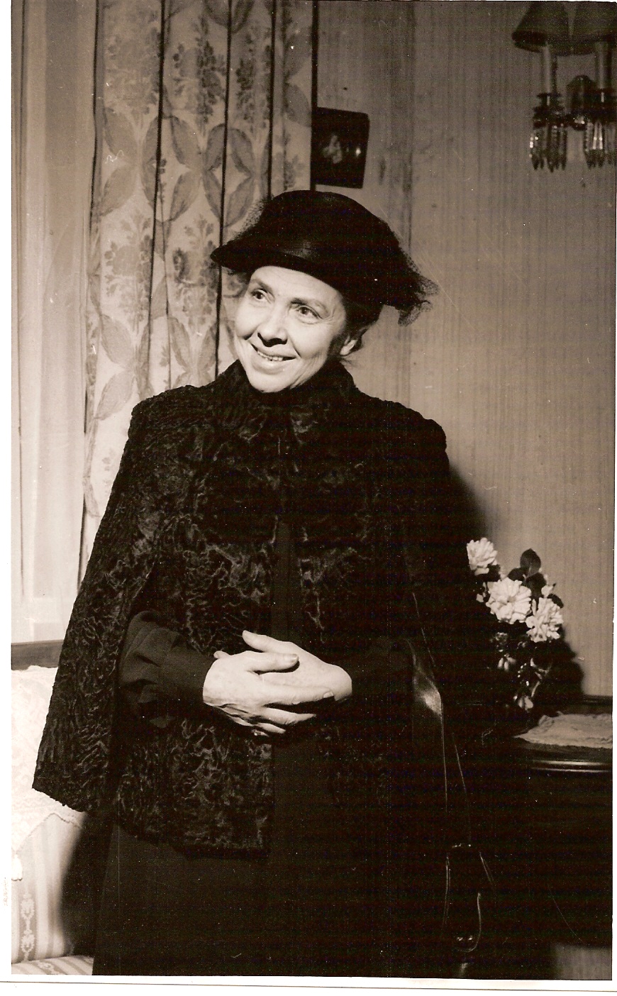 Miss Mabel, 1952